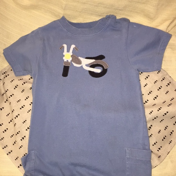 TWO- Gymboree Boy’s rompers 18-24 months - Picture 2 of 8